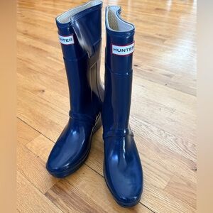 Stylish, Classy Hunter Deep Teal Wedge Rain Boots